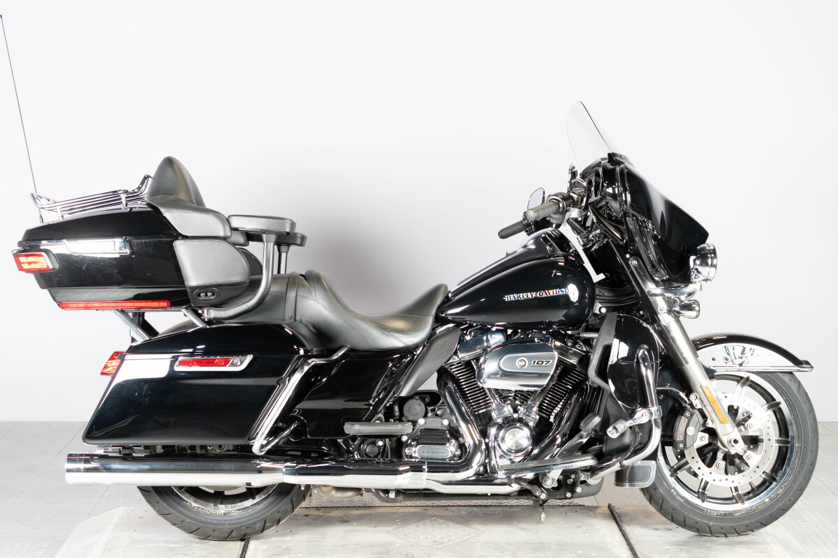 2018 Harley-Davidson® Ultra Limited FLHTK | Manchester