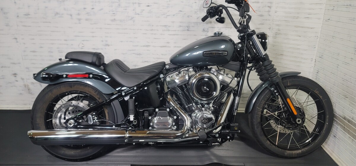 ヘイホー　8点 Street Bob® | Harley-Davidson Bowling Green