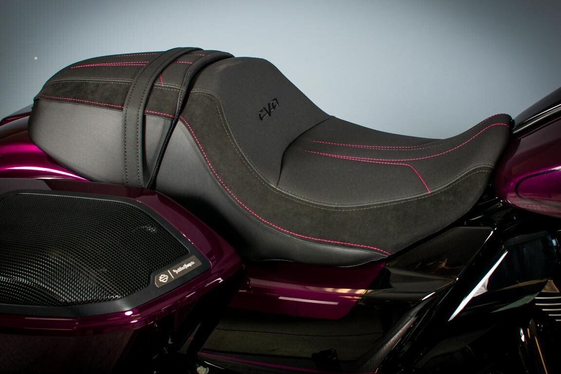 2025 Harley-Davidson CVO Road Glide FLTRXSE - Photo 9