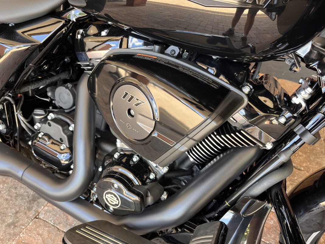 2025 Harley Davidson Road Glide FLTRX - Photo 10