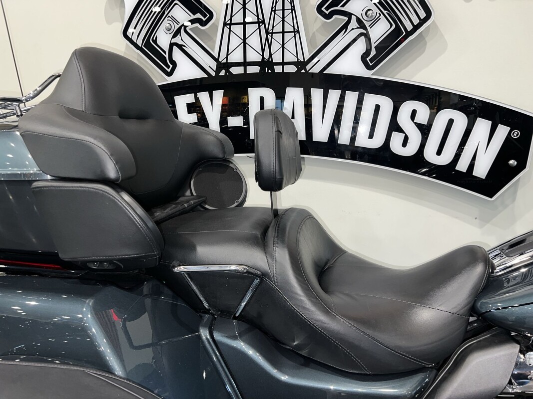 2020 Harley-Davidson Tri Glide Ultra FLHTCUTG - Photo 6