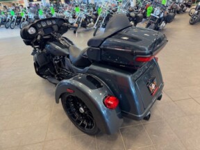 2025 Harley Davidson Tri-Glide Ultra FLHTCUTG thumb 1