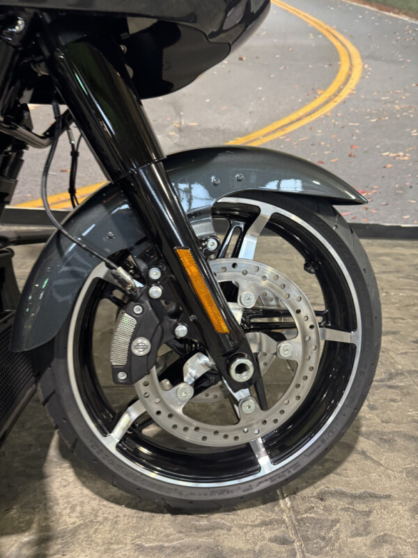 2025 Harley-Davidson Road Glide - Photo 6