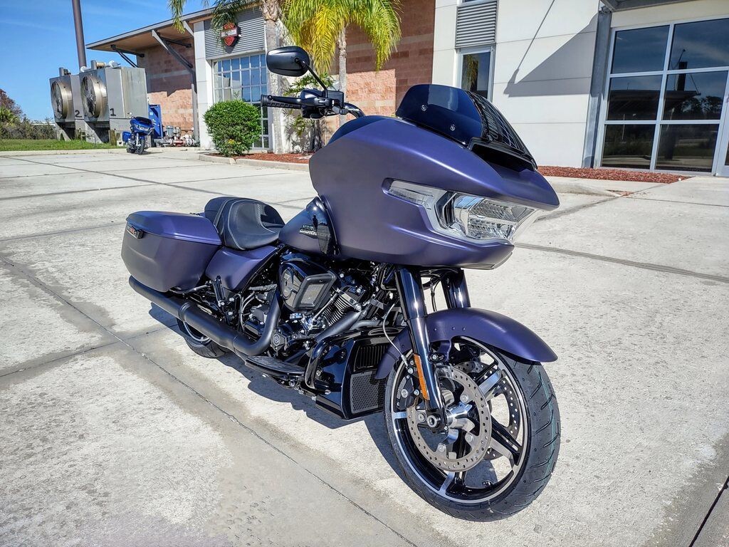 FLTRX 2025 Road Glide™
