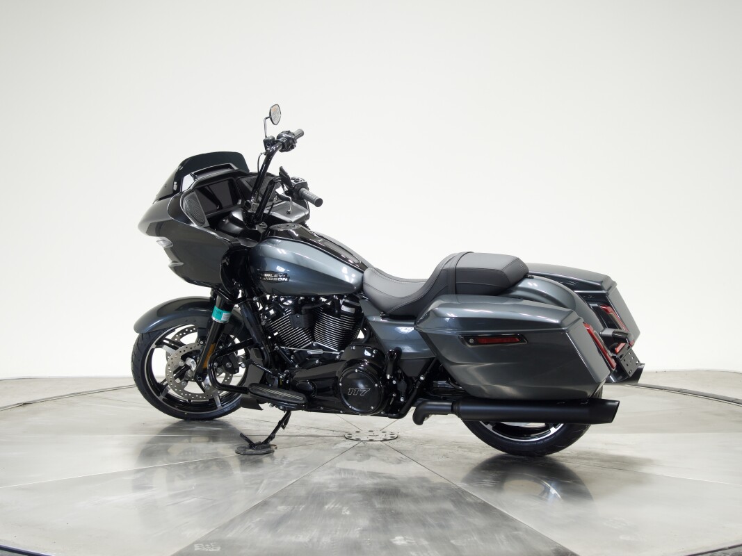 2025 Harley-Davidson FLTRX Road Glide in Iron Horse Metallic with 10 miles - Photo 7