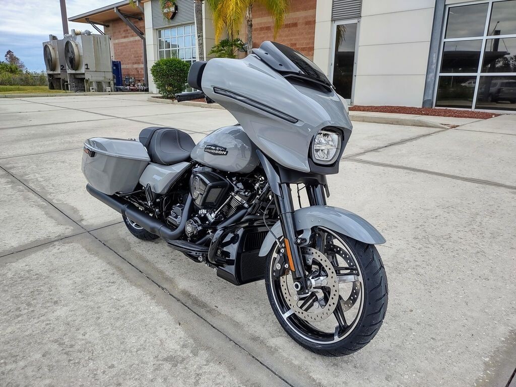 FLHX 2025 Street Glide™