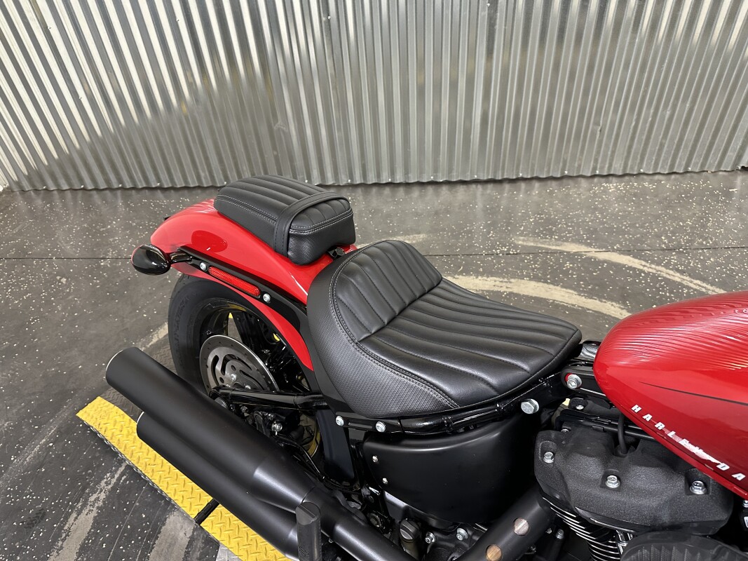 2023 Harley-Davidson Street Bob 114 Redline Red - Photo 10