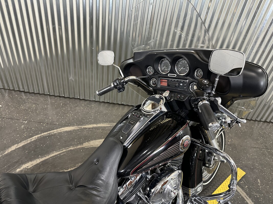 2001 Harley-Davidson Electra Glide Ultra Classic Vivid Black - Photo 9