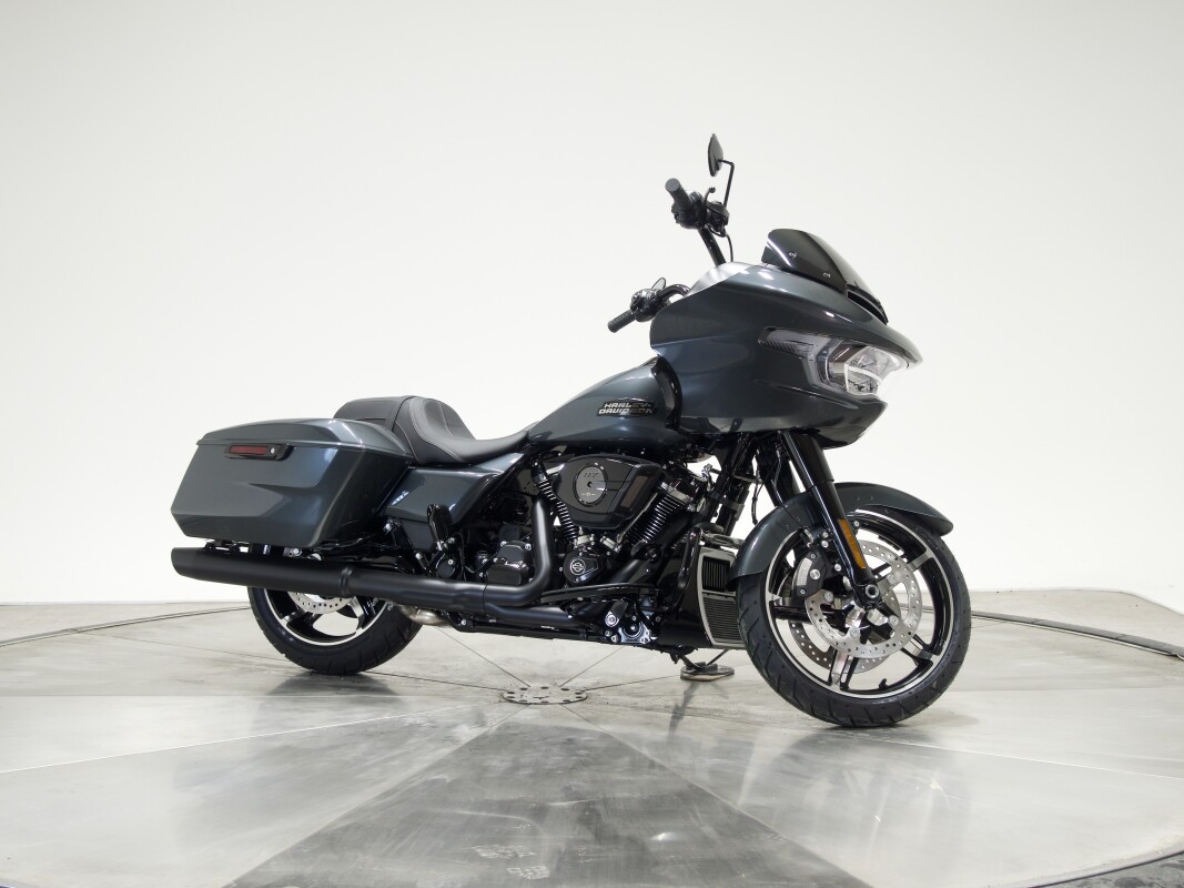 2025 Harley-Davidson FLTRX Road Glide in Iron Horse Metallic with 10 miles - Photo 8