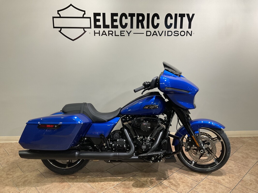 2025 Harley-Davidson Street Glide Blue Burst FLHX
