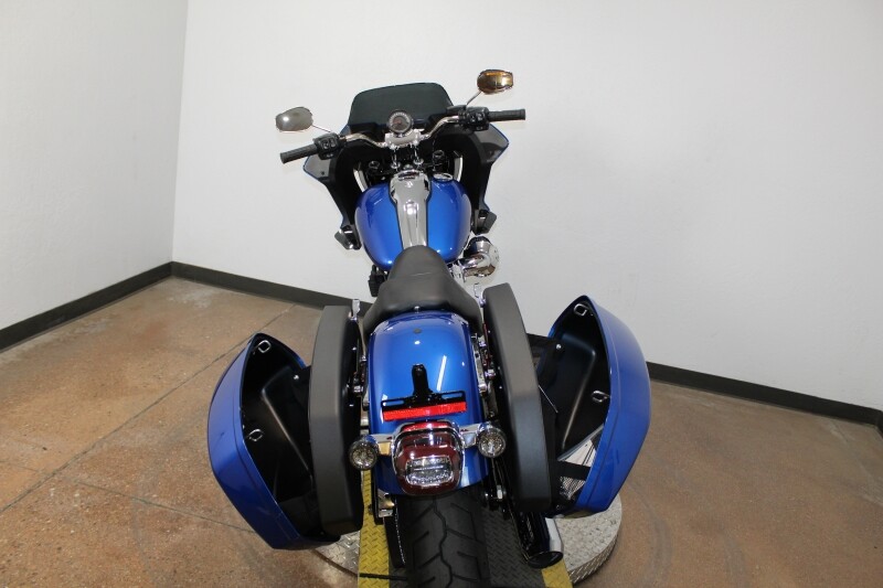 Harley-Davidson Low Rider ST 2025 FXLRST 84619354 BLUE BURST - Photo 4