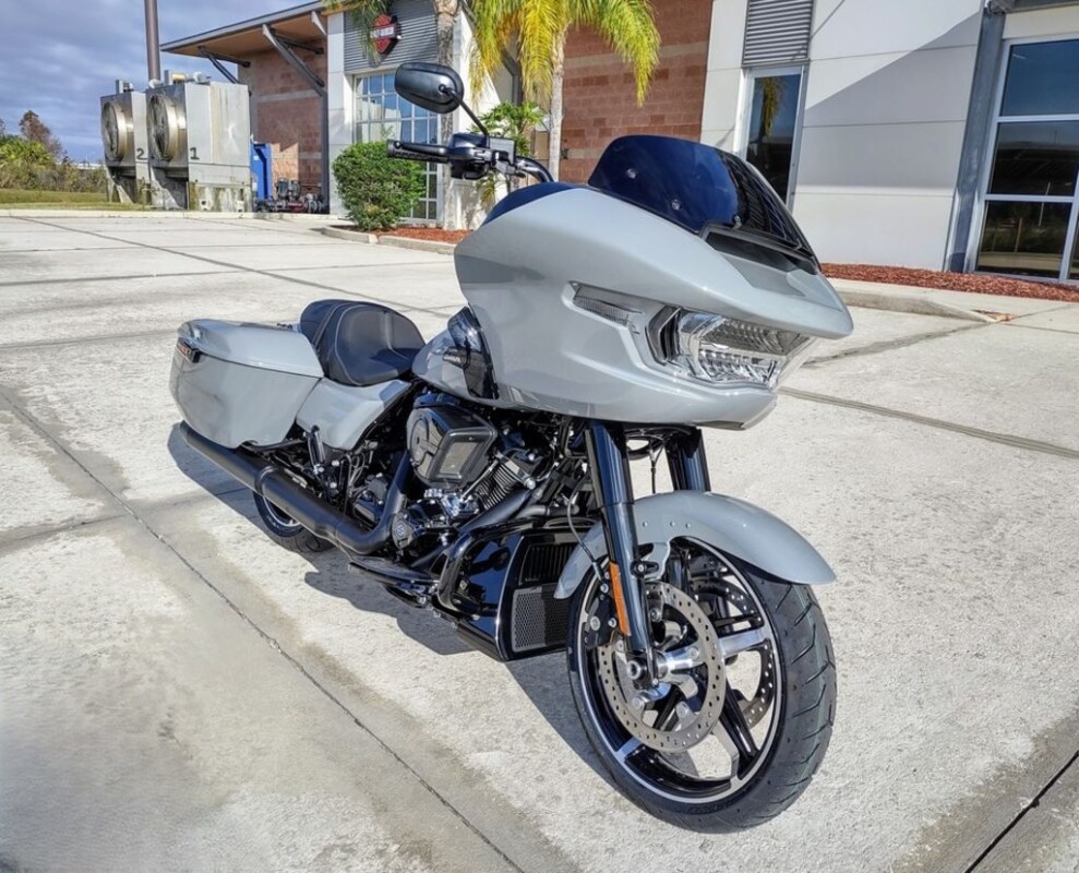 FLTRX 2025 Road Glide™
