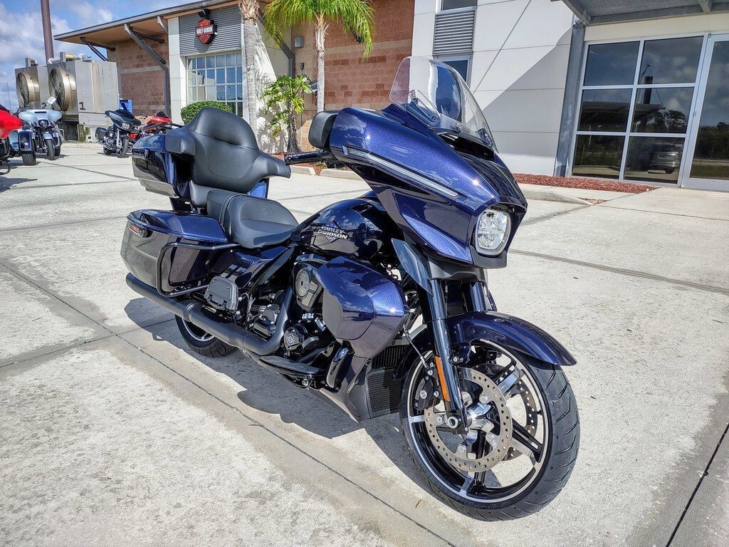 FLHXU 2025 Street Glide™ Ultra