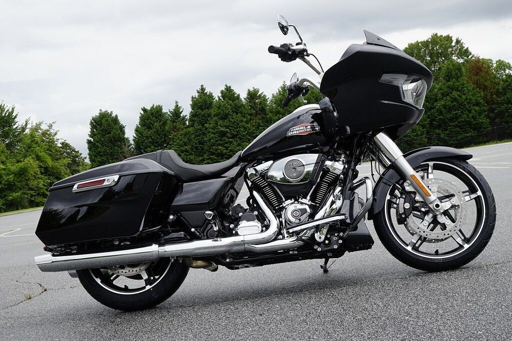 FLTRX 2025 Road Glide™