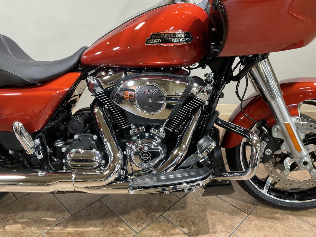 2025 Harley-Davidson Road Glide Brilliant Red FLTRX - Photo 2