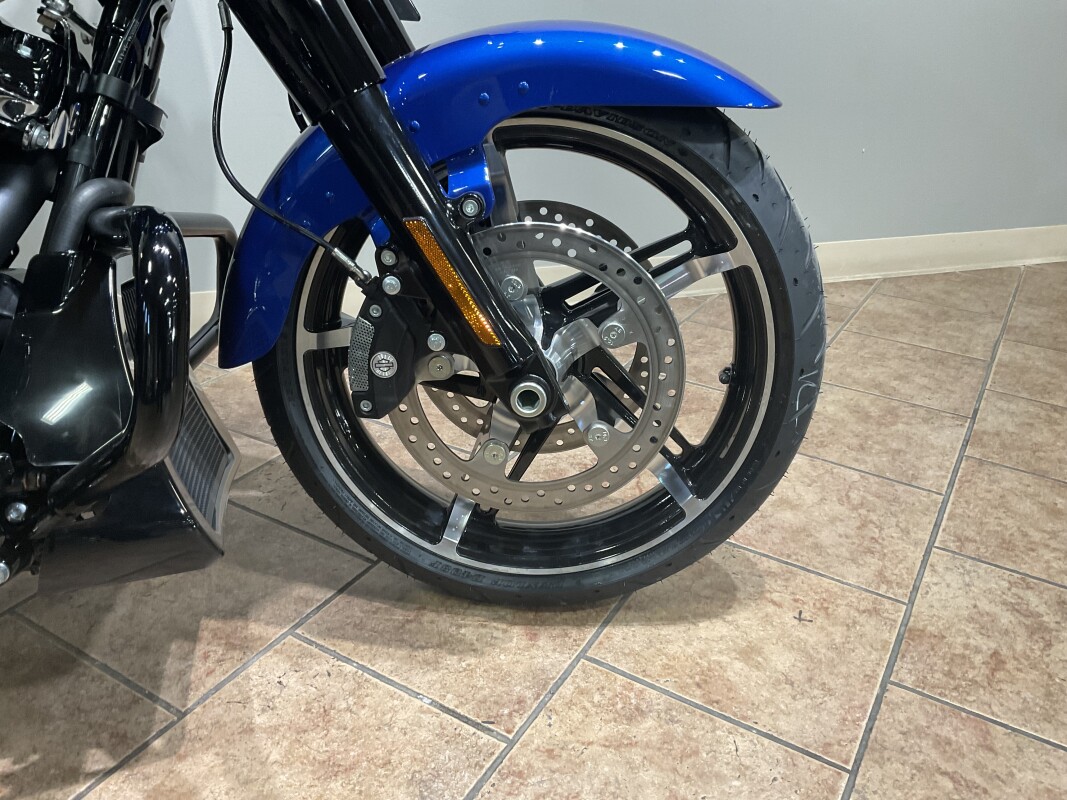 2025 Harley-Davidson Street Glide Blue Burst FLHX - Photo 7