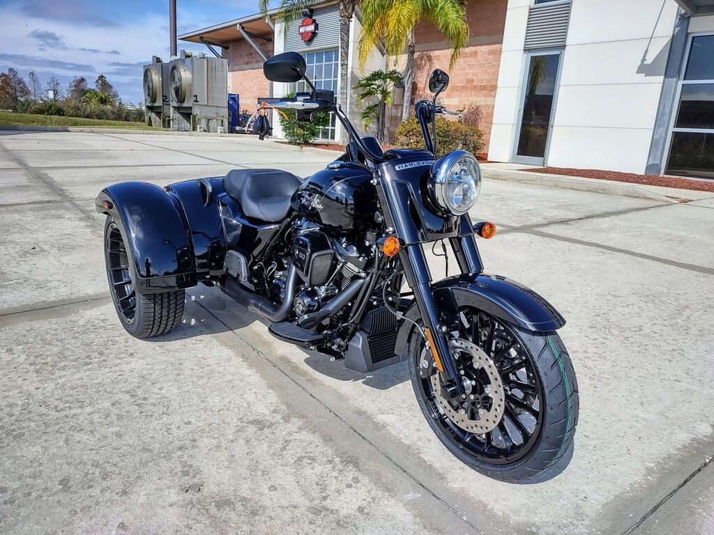 FLRT 2025 Freewheeler®