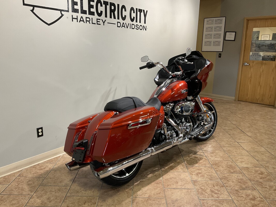 2025 Harley-Davidson Road Glide Brilliant Red FLTRX - Photo 4
