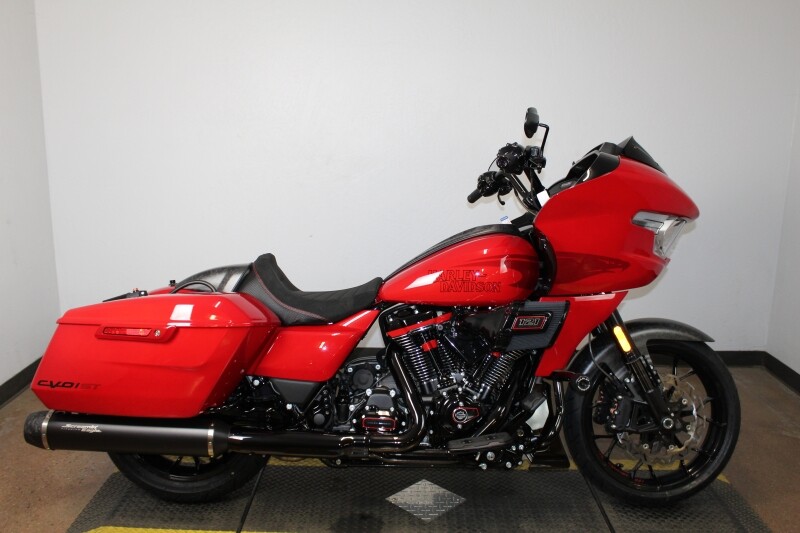 Harley-Davidson CVO Road Glide ST 2025 FLTRXSTSE 84619345 RALLY RED