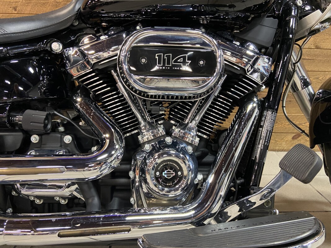 2024 Harley-Davidson Fat Boy 114 Vivid Black FLFBS - Photo 3