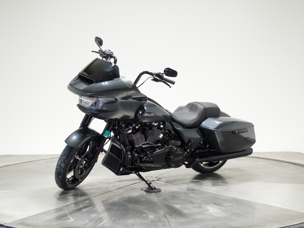 2025 Harley-Davidson FLTRX Road Glide in Iron Horse Metallic with 10 miles - Photo 9