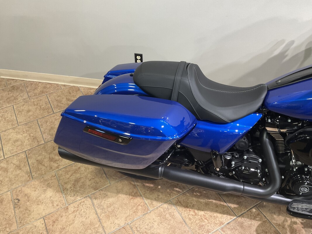 2025 Harley-Davidson Street Glide Blue Burst FLHX - Photo 5