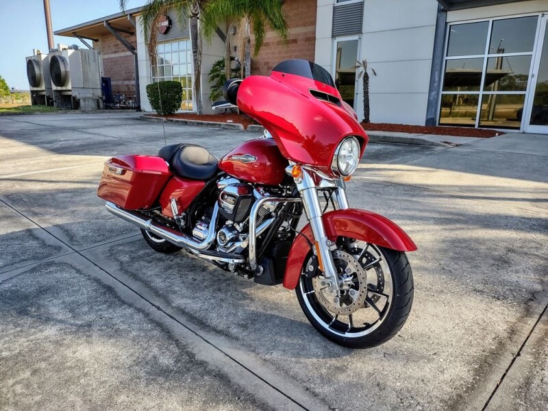 FLHX 2023 Street Glide®
