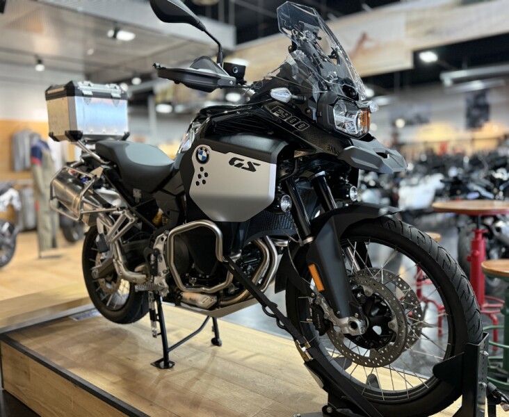 2024 BMW Motorrad F 900 GS Adventure Blackstorm Metallic
