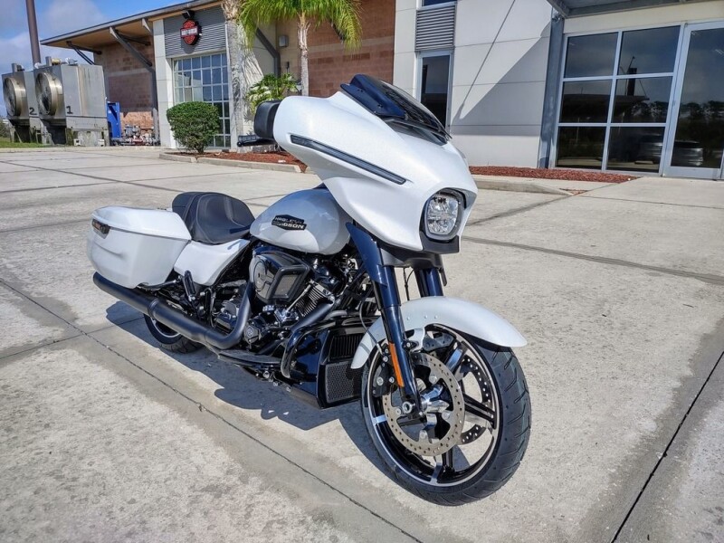 FLHX 2025 Street Glide™