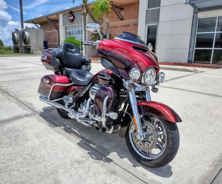 FLHTKSE 2014 CVO™ Electra Glide Ultra Limited®
