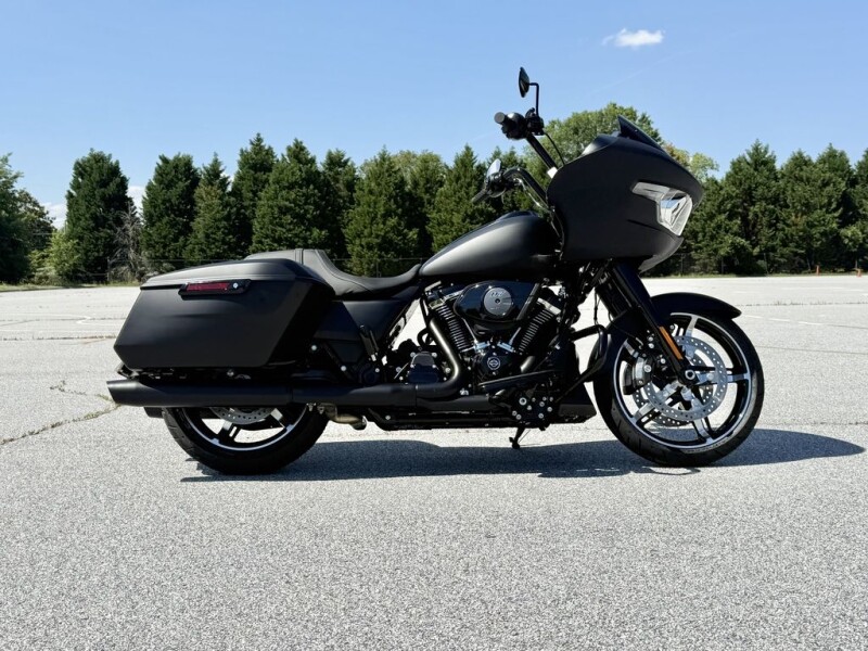 FLTRX 2025 Road Glide™