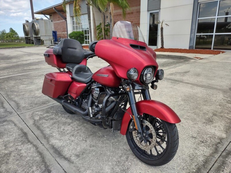 FLHXS 2019 Street Glide® Special