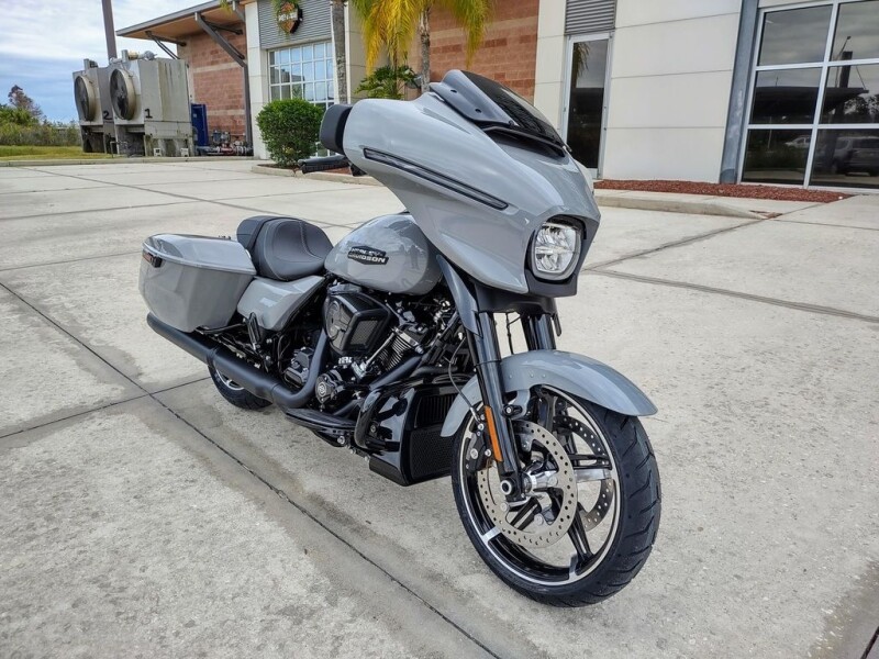 FLHX 2025 Street Glide™