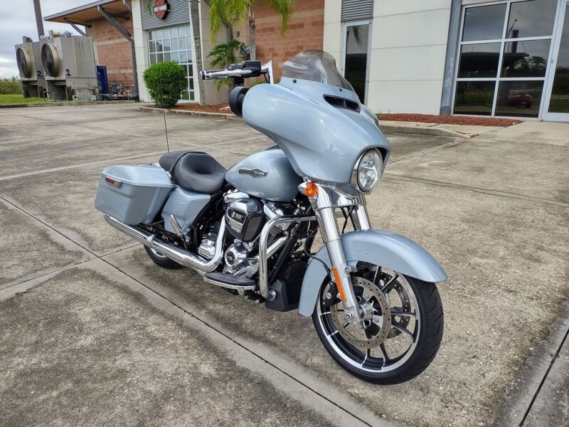 FLHX 2023 Street Glide®