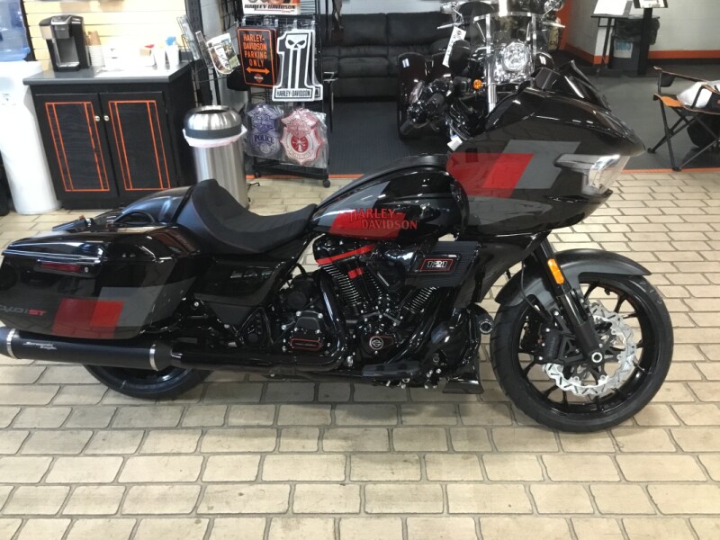 Harley Davidson - Harley-Davidson テント Inventory | FX CAPRARA HARLEY-DAVIDSON® OF ADAMS CENTER