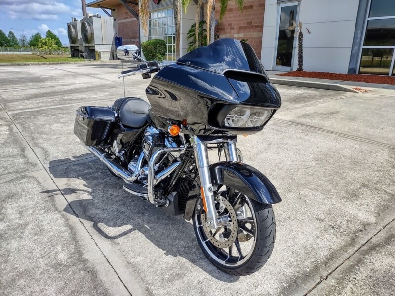 FLTRX 2023 Road Glide®