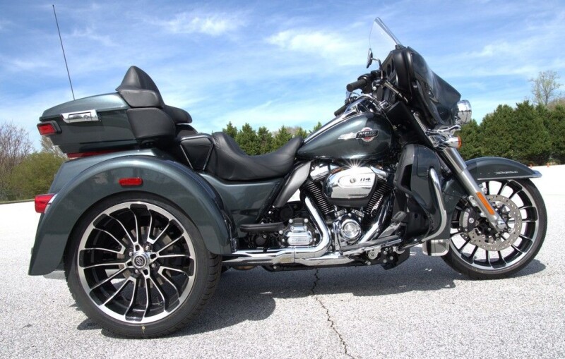 FLTRT 2024 Road Glide 3