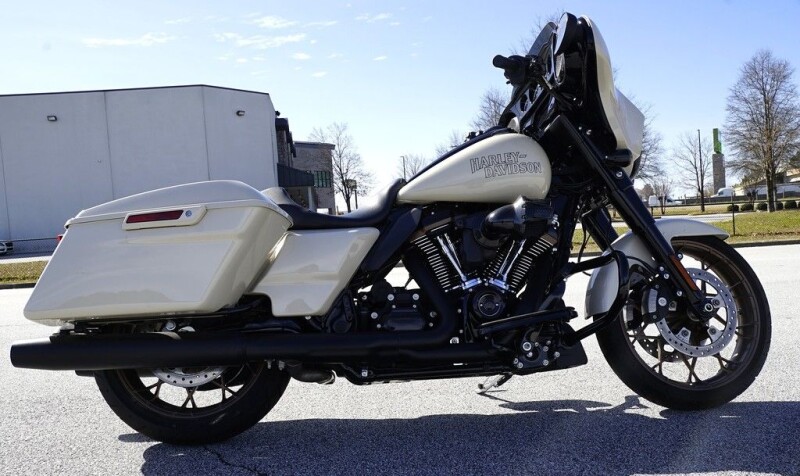 FLHXST 2023 Street Glide® ST
