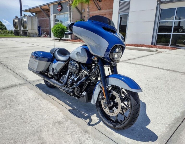 FLHXS 2023 Street Glide® Special