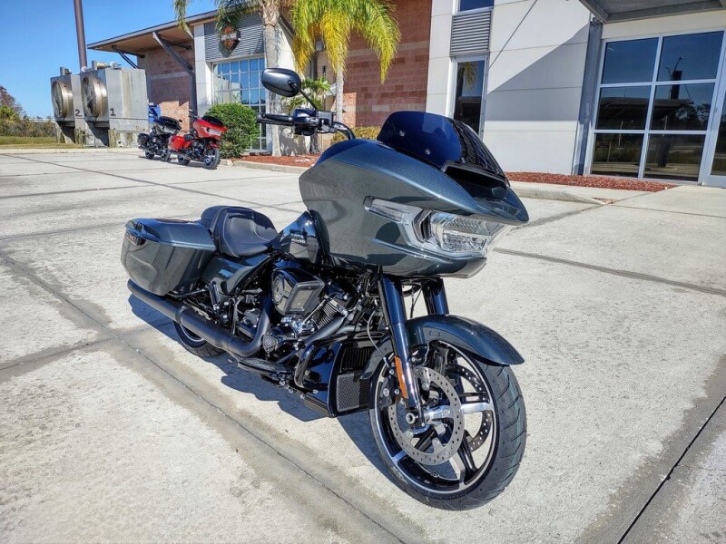 FLTRX 2025 Road Glide™