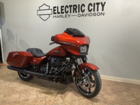 2025 Harley-Davidson® Street Glide® Whiskey Firestorm - Black Finish FLHX thumb 2