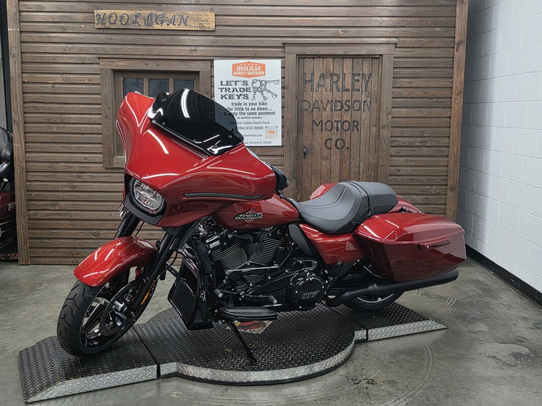 2025 Harley-Davidson Street Glide WHSKEY FIRSTORM/BLACK TRIM - Photo 6