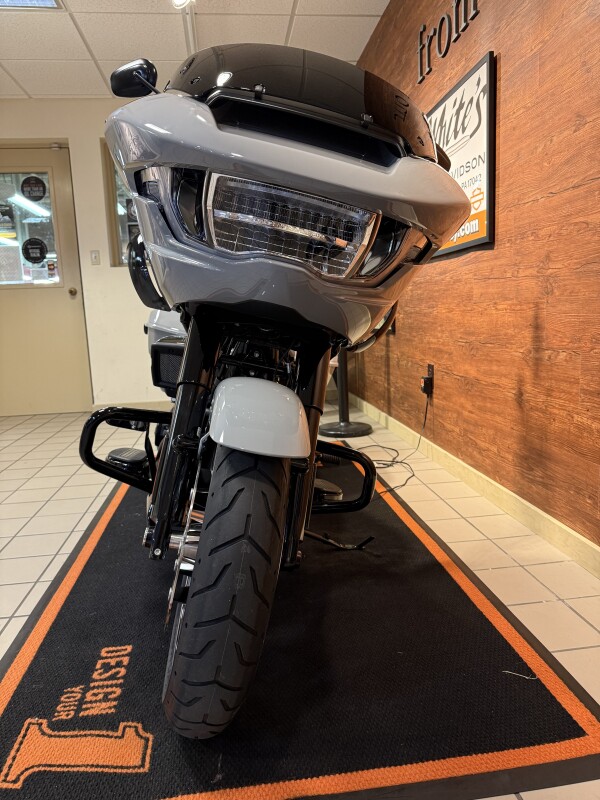 2025 H-D FLTRX Road Glide 117ci - Photo 8