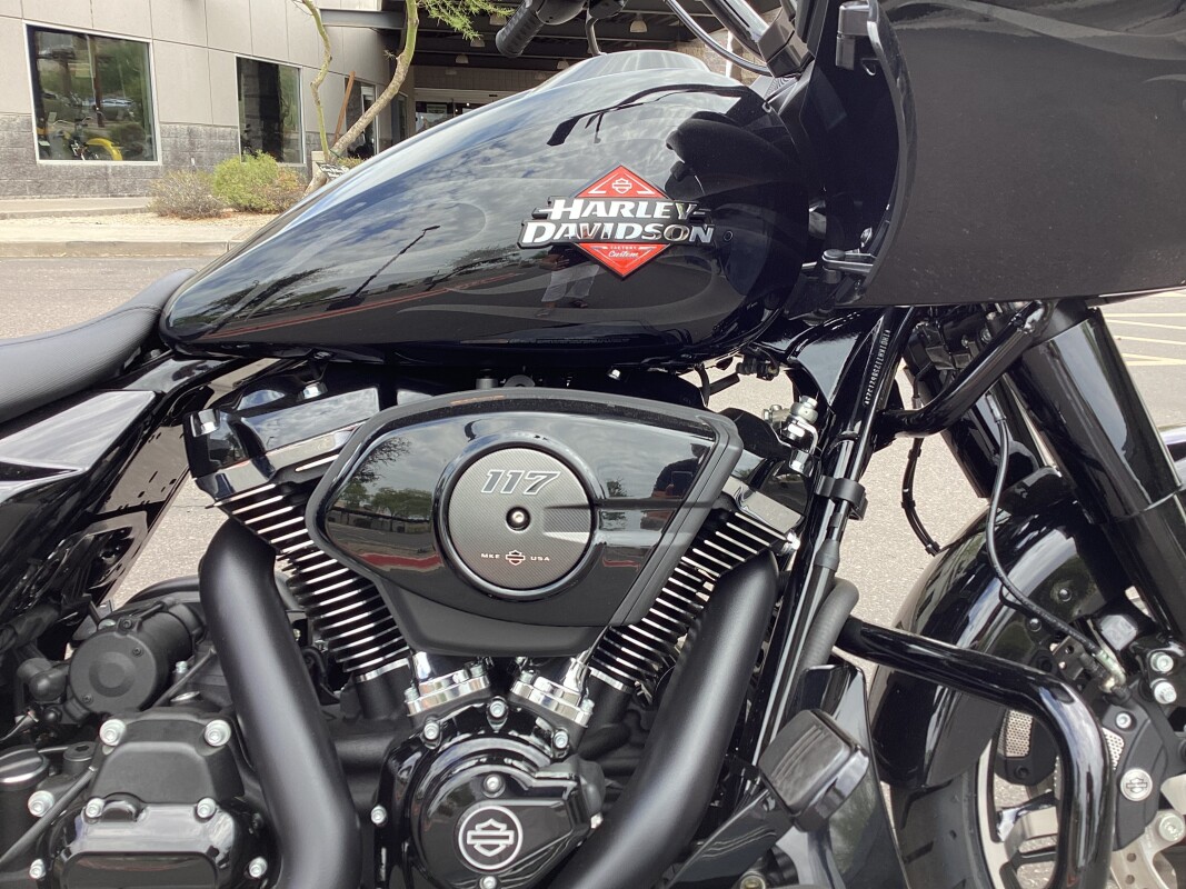 FLTRX 2025 Road Glide - Photo 2
