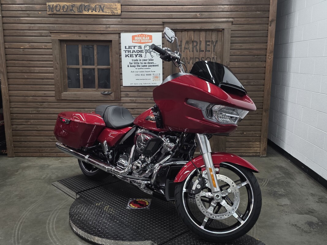 2025 Harley-Davidson Road Glide BRILLIANT RED/CHROME TRIM - Photo 8