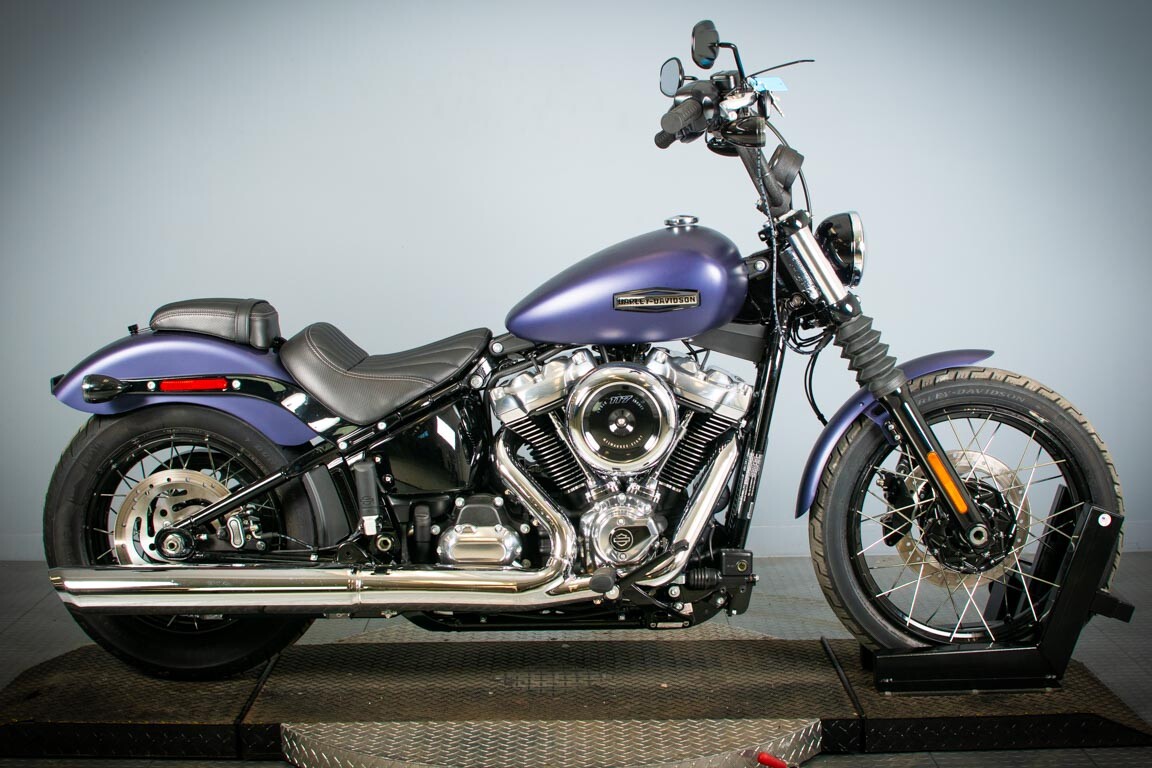 Used 2025 Purple Abyss Denim Harley-Davidson® Softail® Street Bob