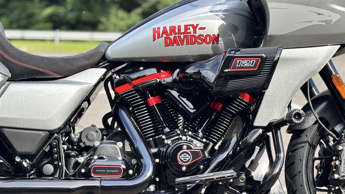 FLTRXSTSE 2025 CVO Road Glide ST - Photo 2