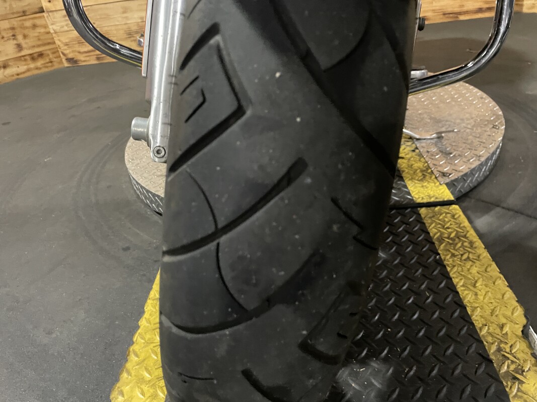 Harley-Davidson Road King 2018 FLHR Vivid Black - Photo 5