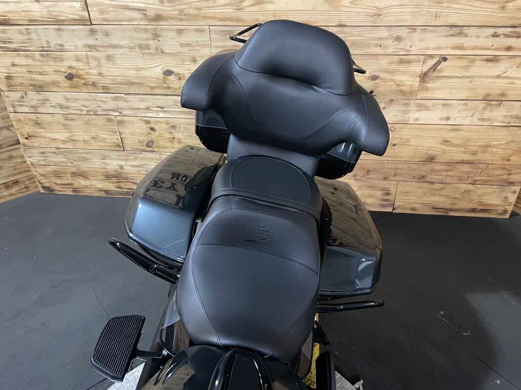 Harley-Davidson Street Glide Ultra 2025 FLHXU IRN HRSE MT/BLK - Photo 6