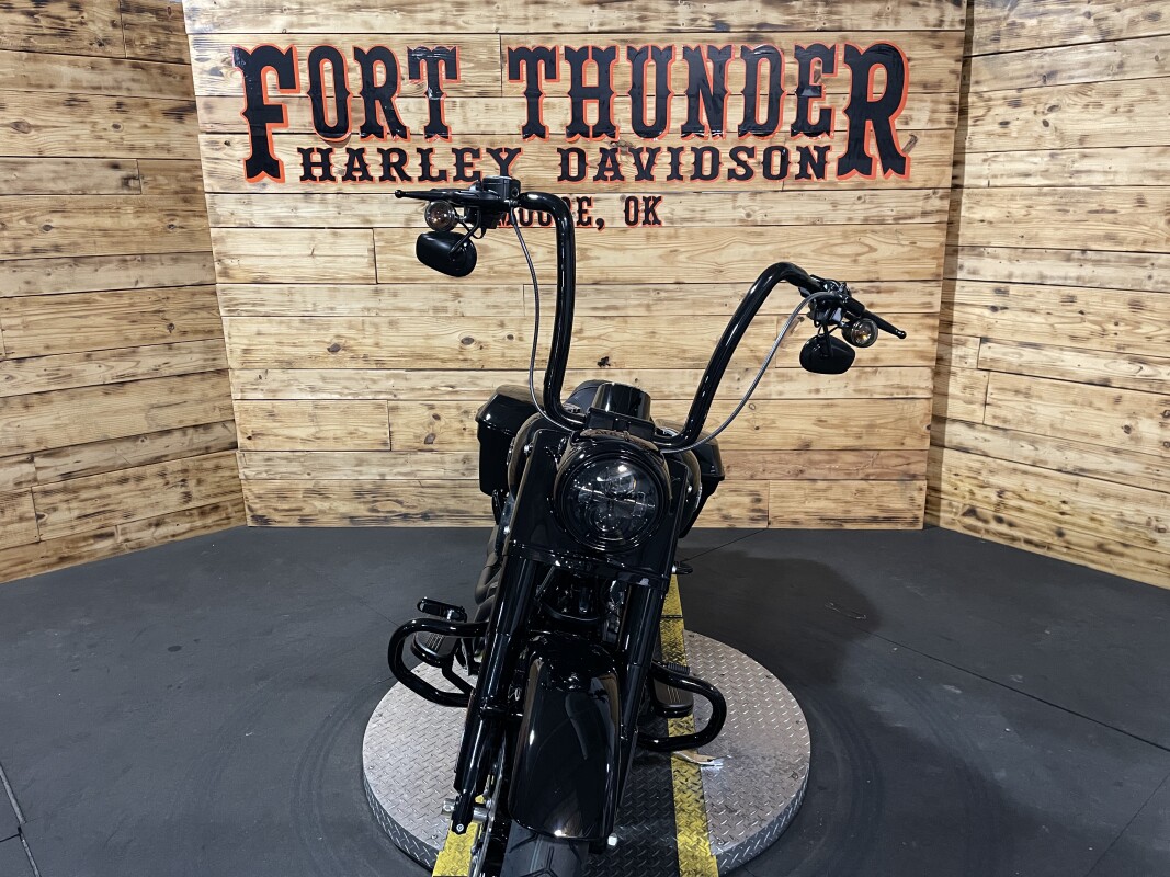 Harley-Davidson Road King Special 2025 FLHRXS VIVID BLACK - Photo 4